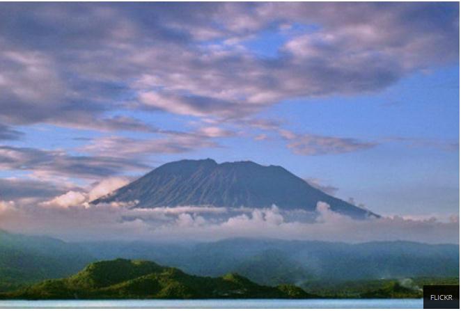 gunung agung 2