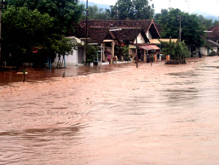 banjir jombang